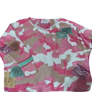 Brand Bazar Comfy Unique Sweater NEW OSFM Chic Bold Relaxed Pink Camo Quirky